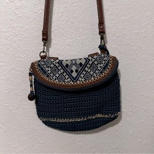 10 / $30 SALE 🖤 The Sak crossbody blue purse